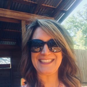 Meet your Posher, Traci